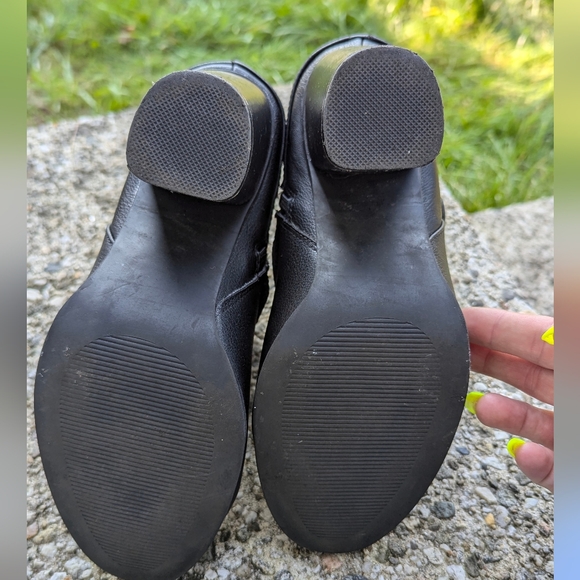 Madden girl black bootie with faux buckle - Picture 6 of 8